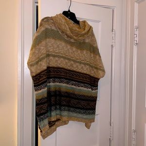 Poncho knit shirt